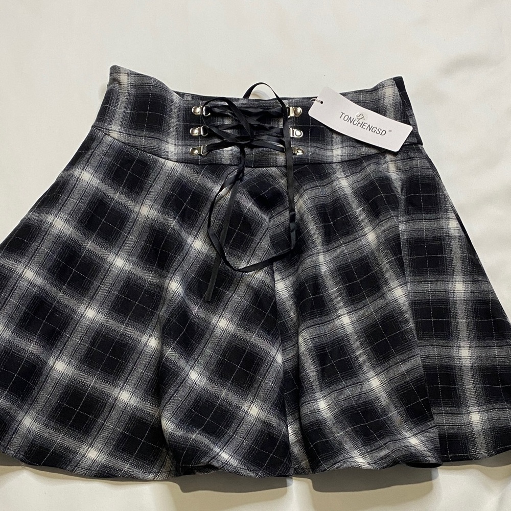 Black and White Plaid Skater Skirt